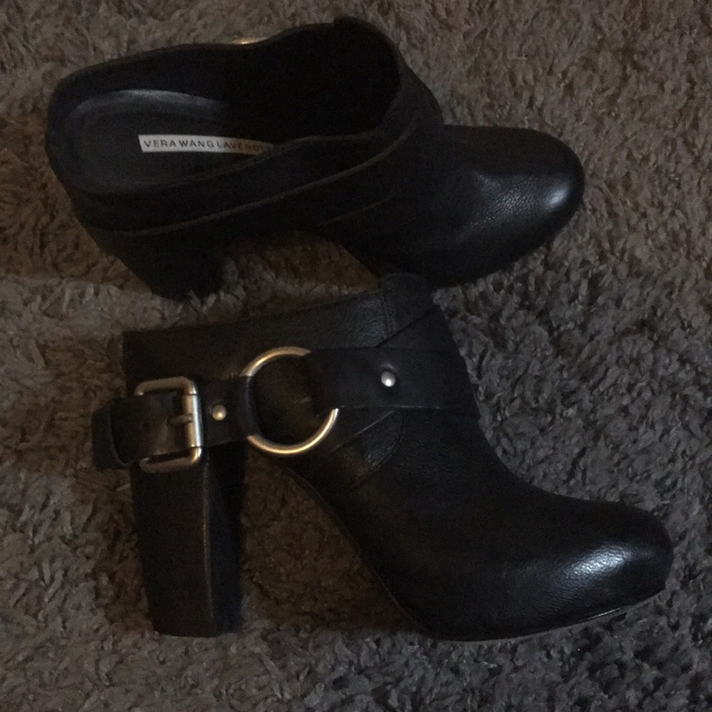 Vera Wang heels